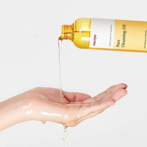 Ulei de curățare MANYO Factory Pure Cleansing Oil – cosmetică coreeană originală pentru ten sensibil, disponibil pe LOVU.md.