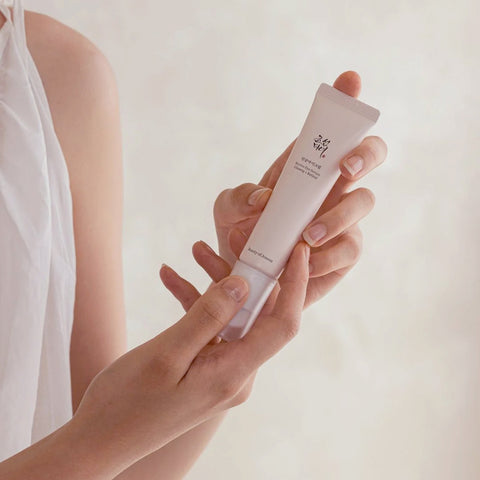 Сыворотка для глаз BEAUTY OF JOSEON Revive – увлажнение и омоложение кожи. Оригинальная косметика от LOVU.md