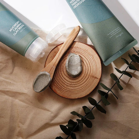 ISNTREE Mugwort Calming – mască coreeană purifiantă pentru piele sensibilă. Cumpără K-Beauty Box pe LOVU.md
